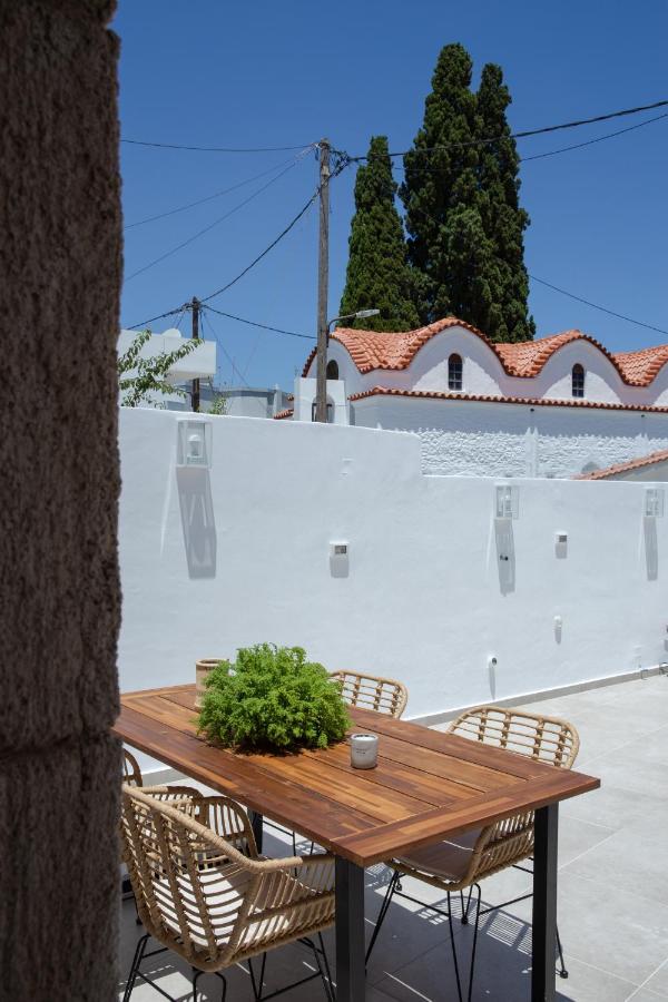 Aenaon Villa *